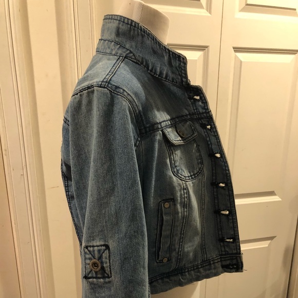 Jean Jacket - Picture 3 of 4